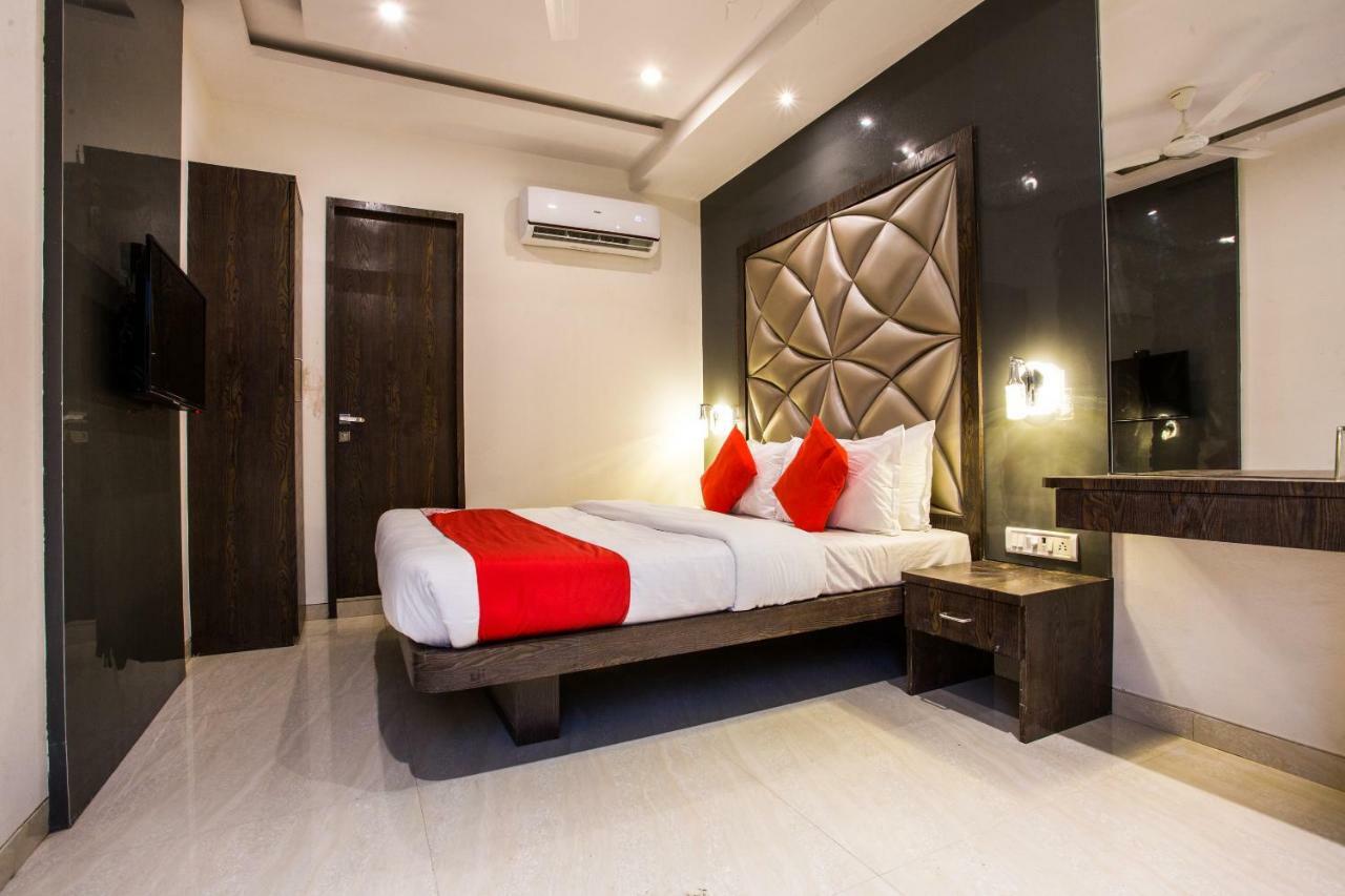 Oyo 37559 Hotel Al Haram Mumbai Exterior photo