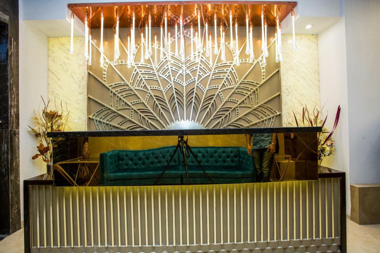 Oyo 37559 Hotel Al Haram Mumbai Exterior photo